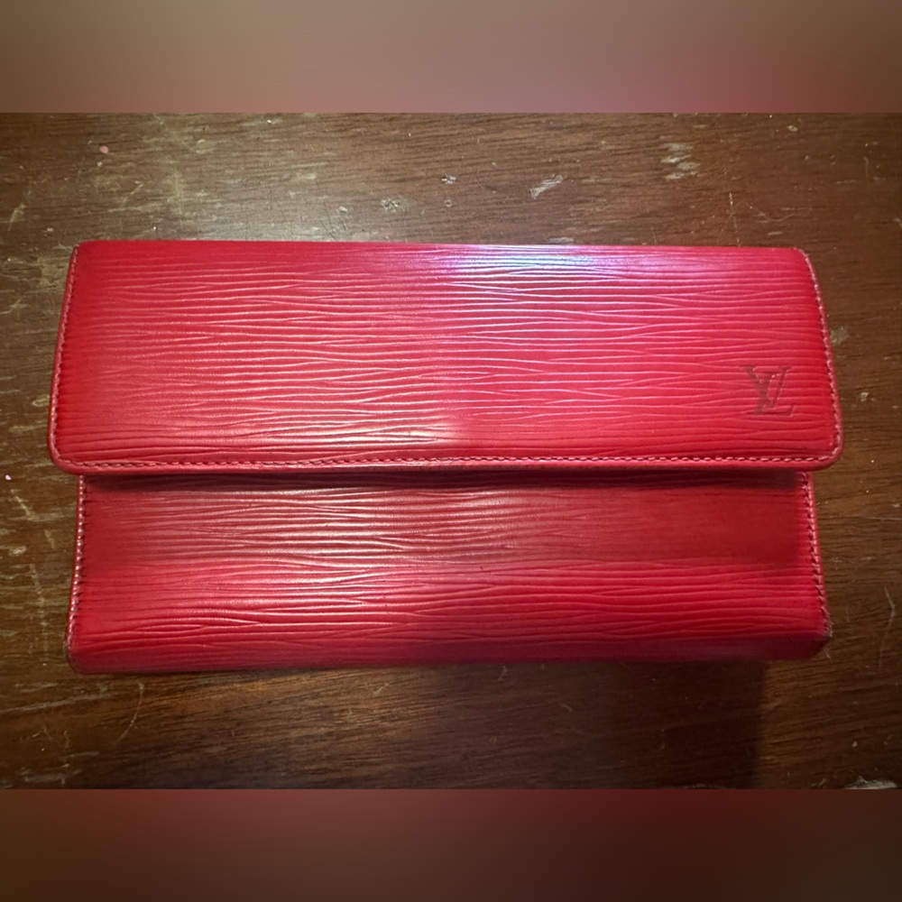 Louis Vuitton vintage red Epi Sarah wallet
